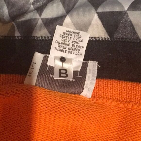 LOFT Orange Sweater - Picture 5 of 5